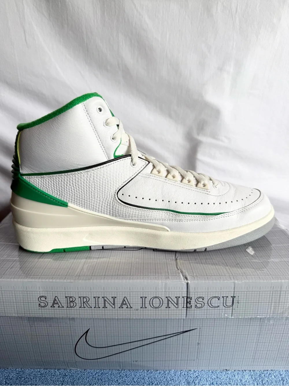 AUTHENTIC Jordan 2 Lucky Green size 12 DR8884-103 2023 PRE-OWNED